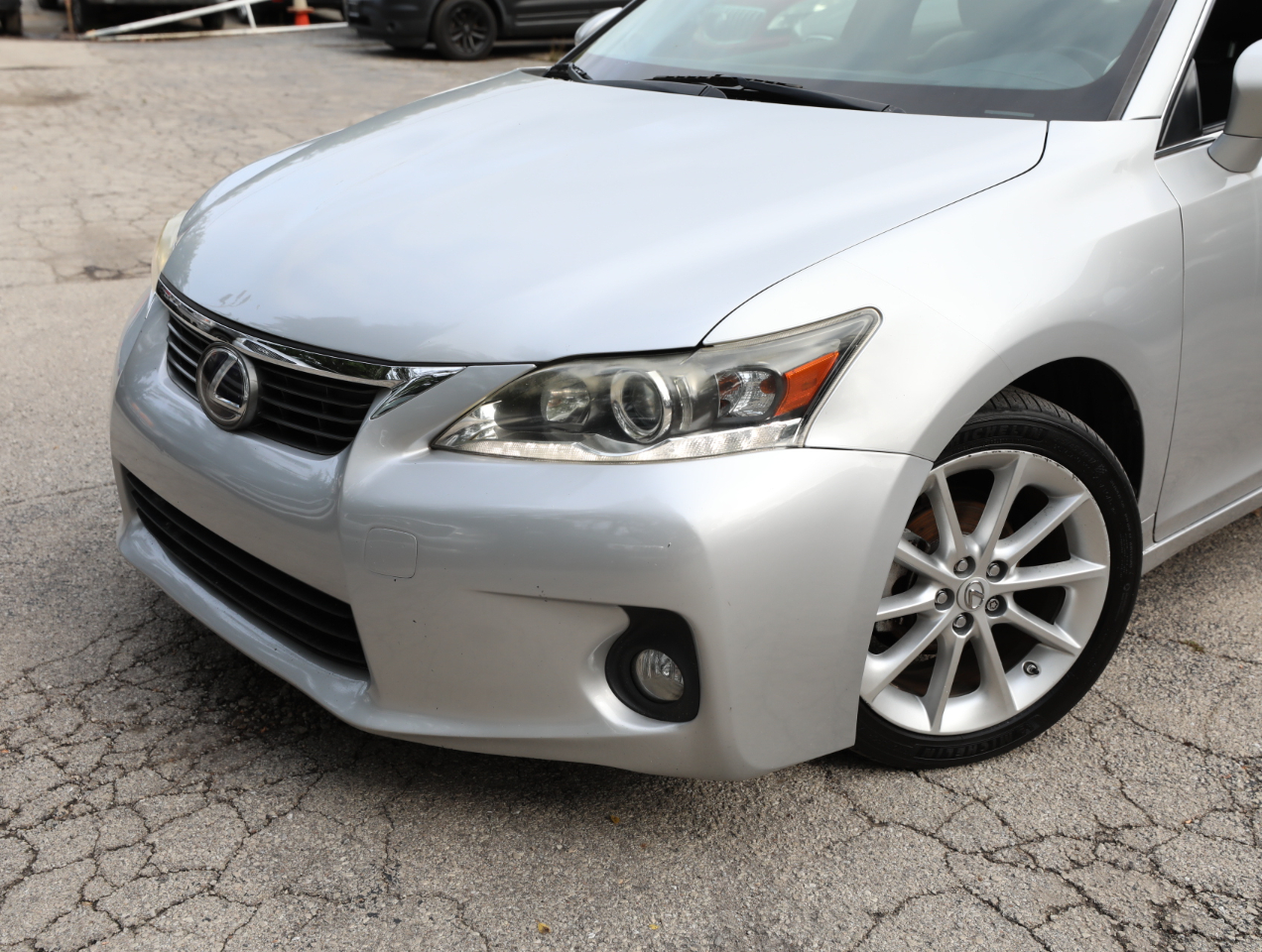2012 Lexus CT 200h photo 2