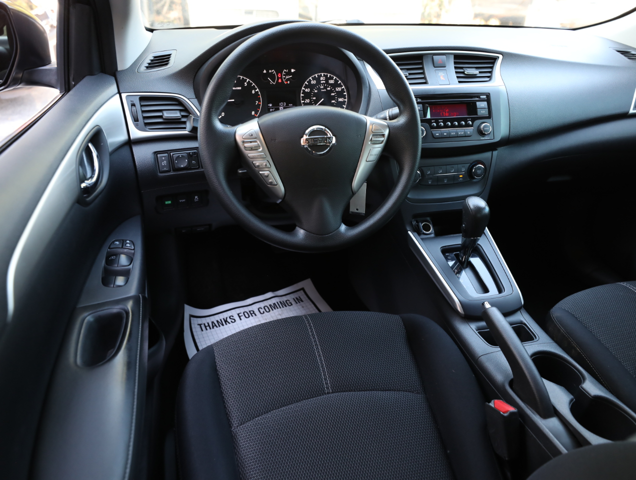 2016 Nissan Sentra S photo 11