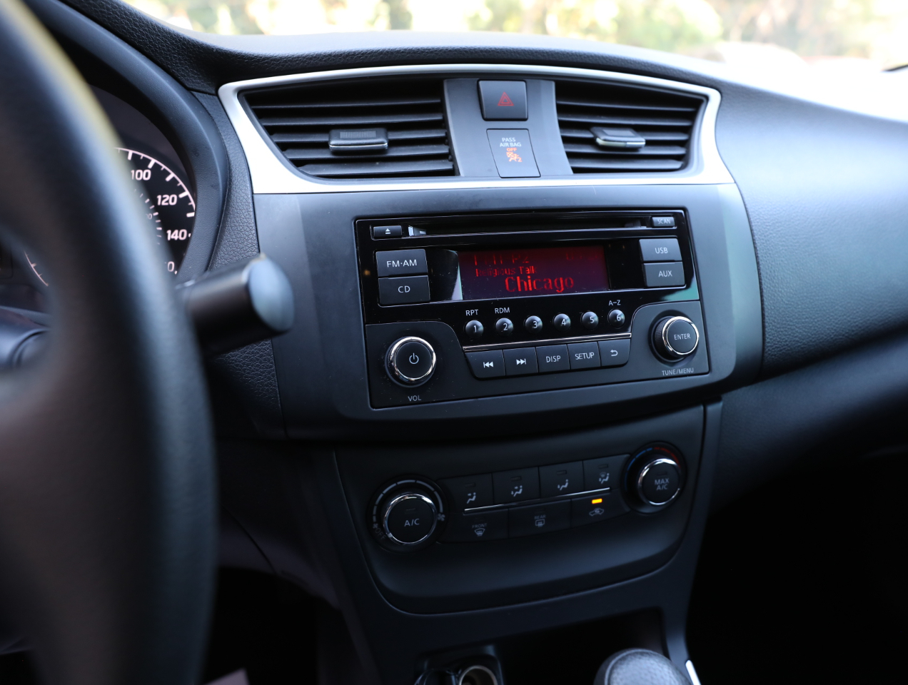 2016 Nissan Sentra S photo 15