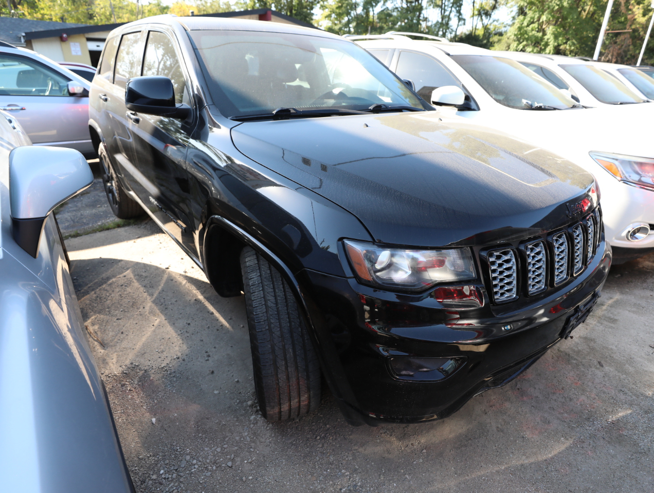 2017 Jeep Grand Cherokee Limited photo 3
