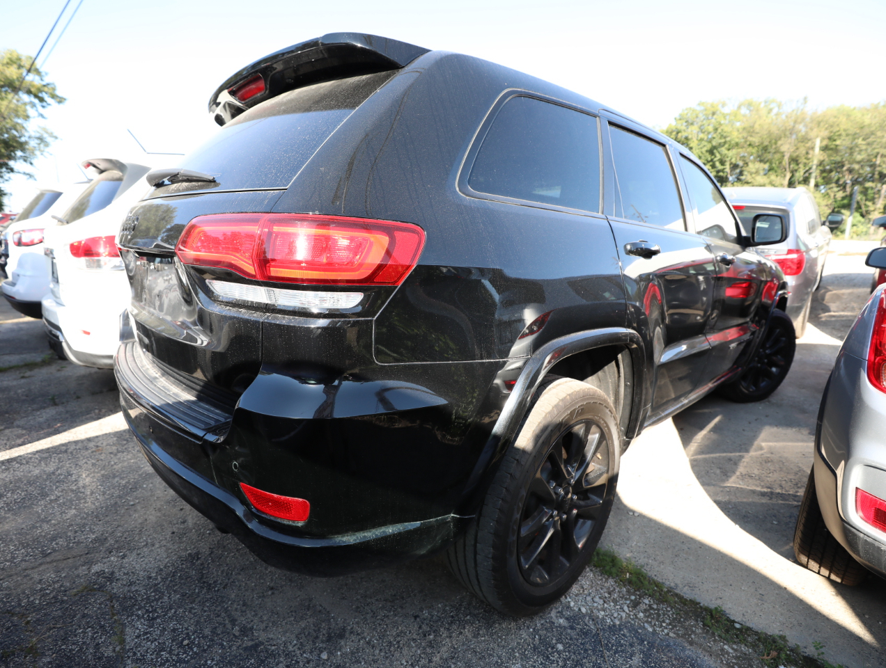 2017 Jeep Grand Cherokee Limited photo 4