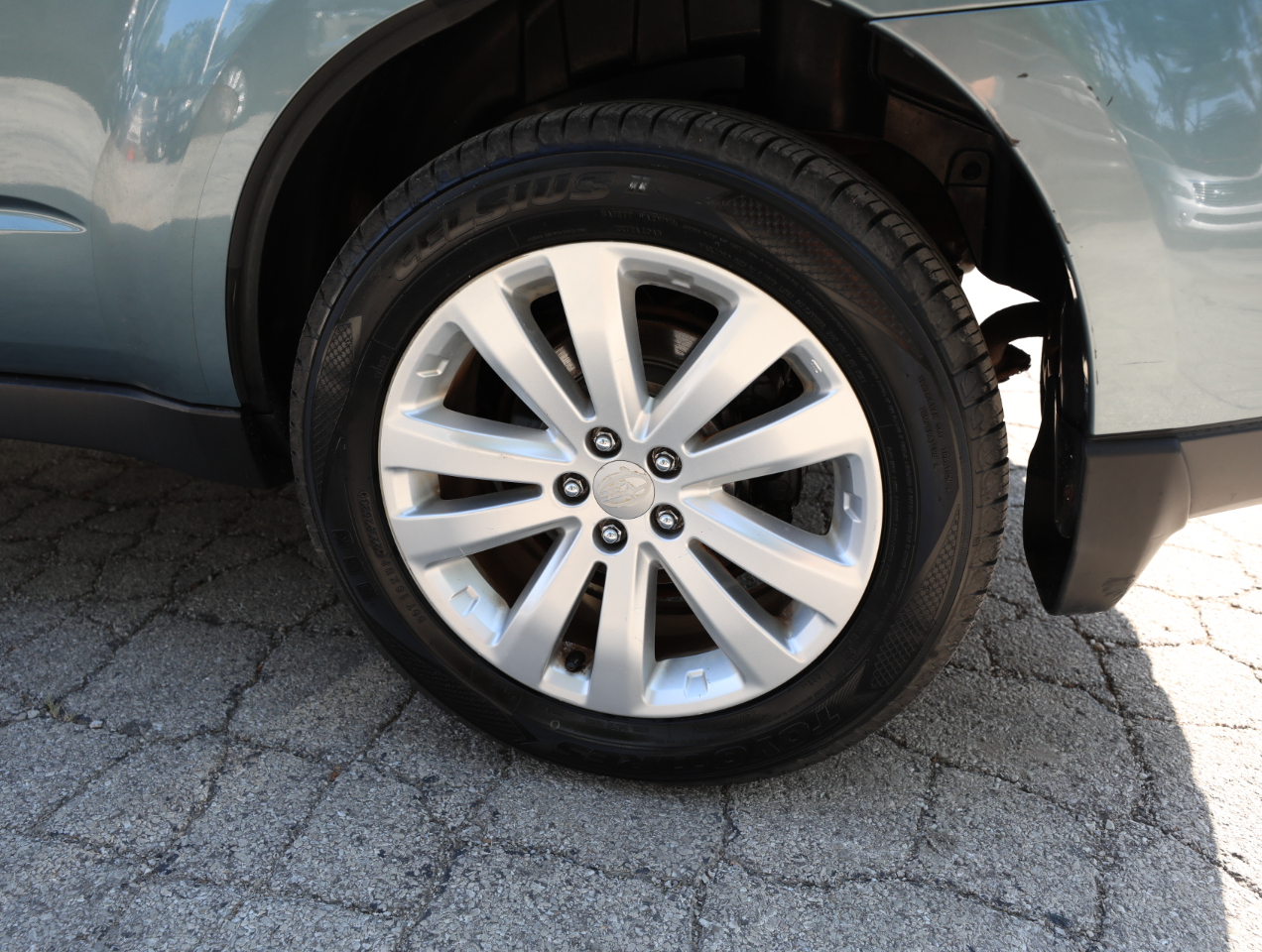2011 Subaru Forester 2.5X Premium photo 9