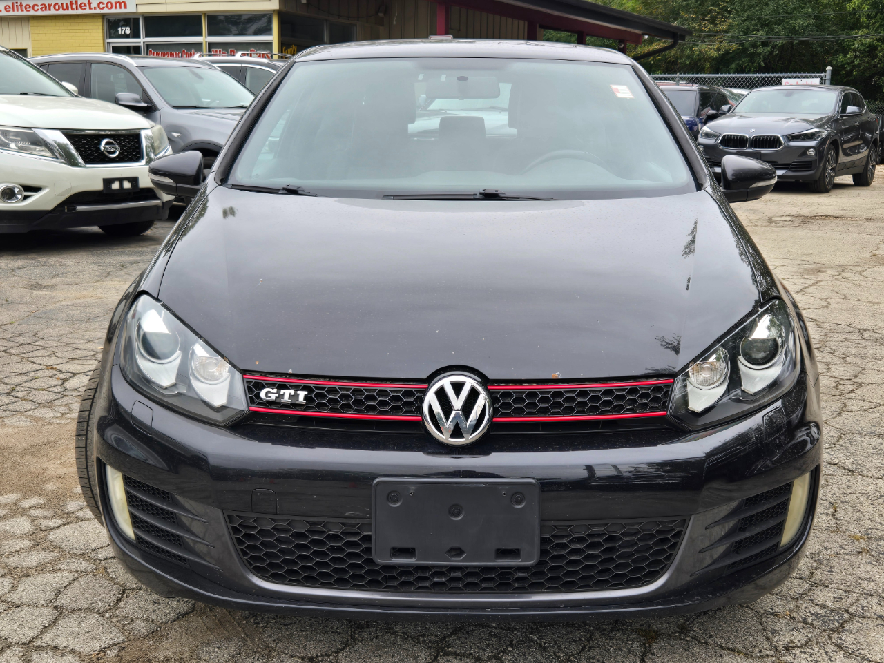 2010 Volkswagen Golf GTI photo 2