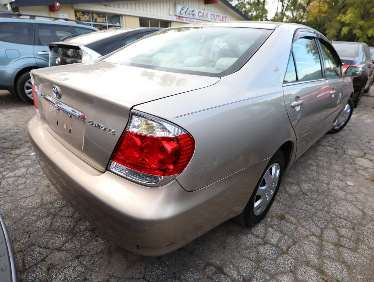 Toyota Camry LE 2005