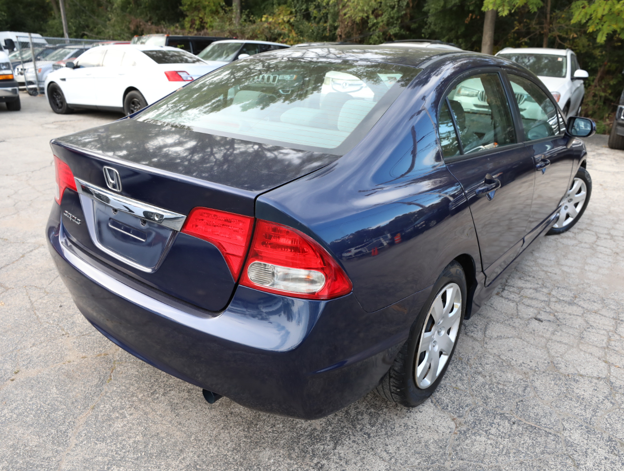 Honda Civic LX Sedan 5-Speed AT 2009