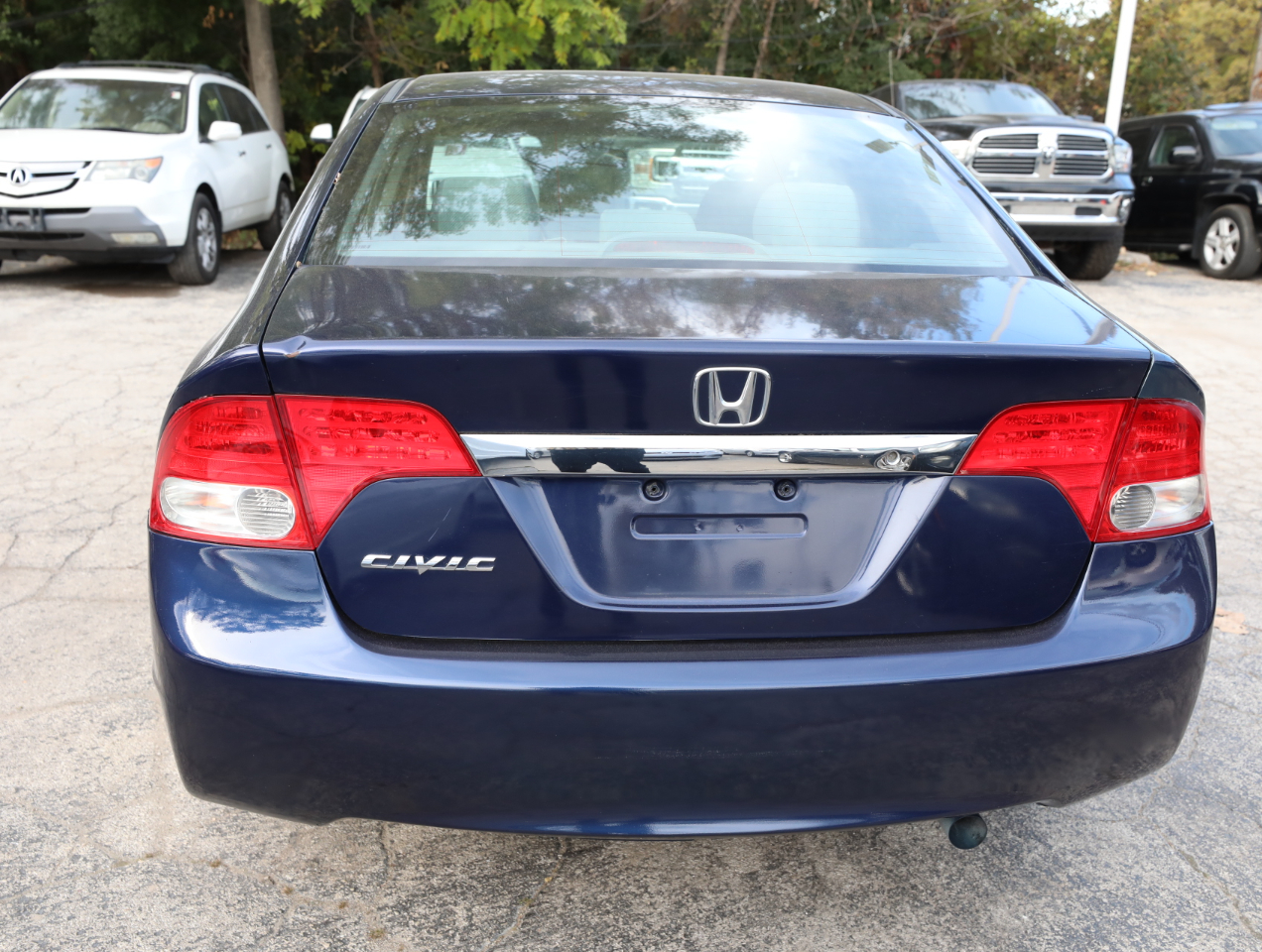 Honda Civic LX Sedan 5-Speed AT 2009