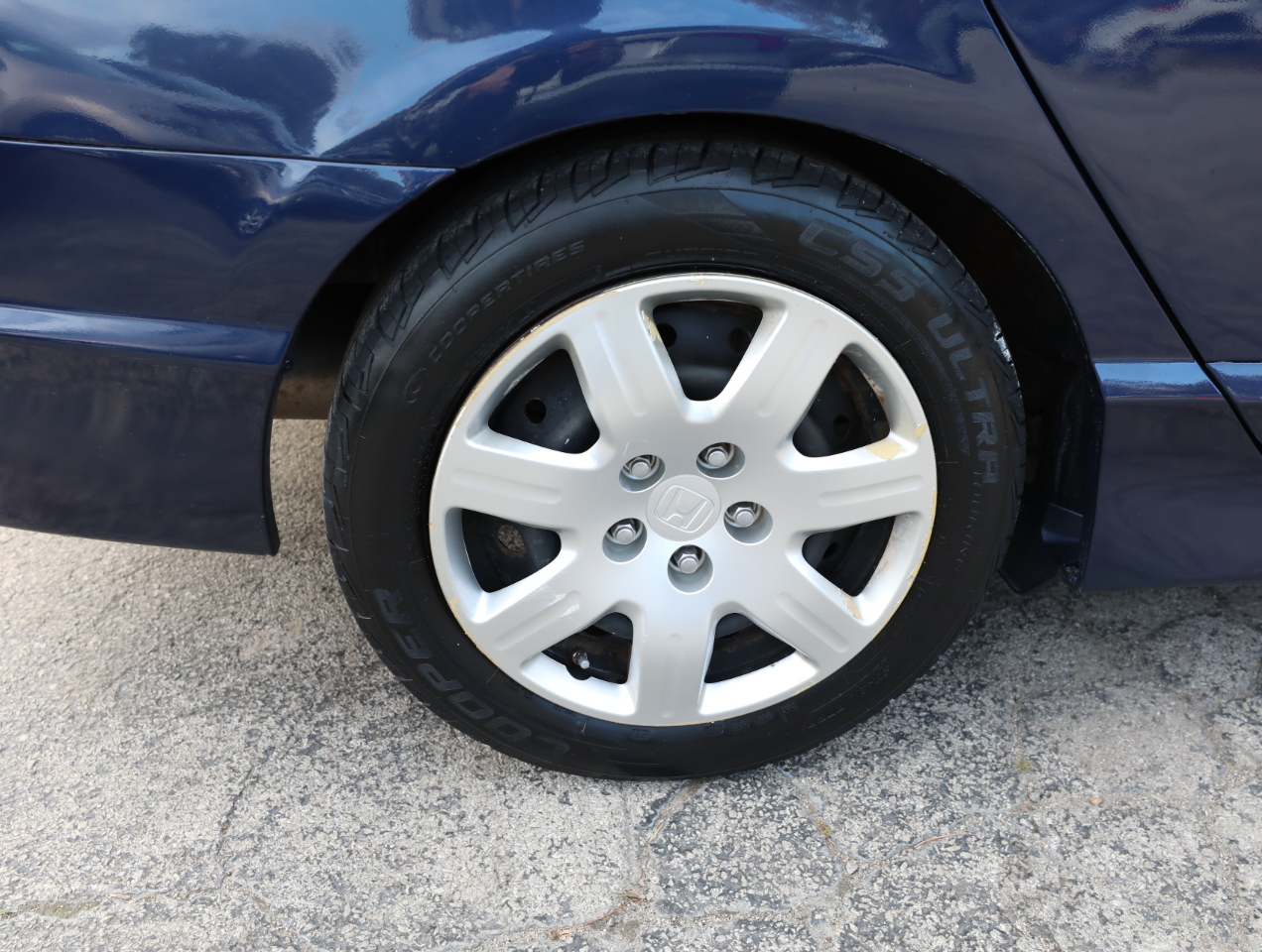 Honda Civic LX Sedan 5-Speed AT 2009