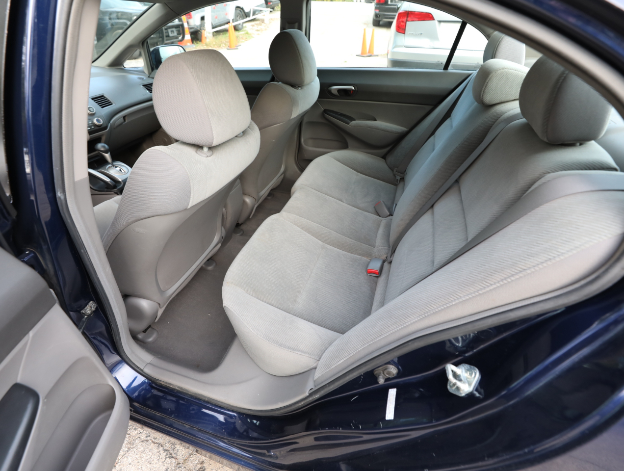 Honda Civic LX Sedan 5-Speed AT 2009