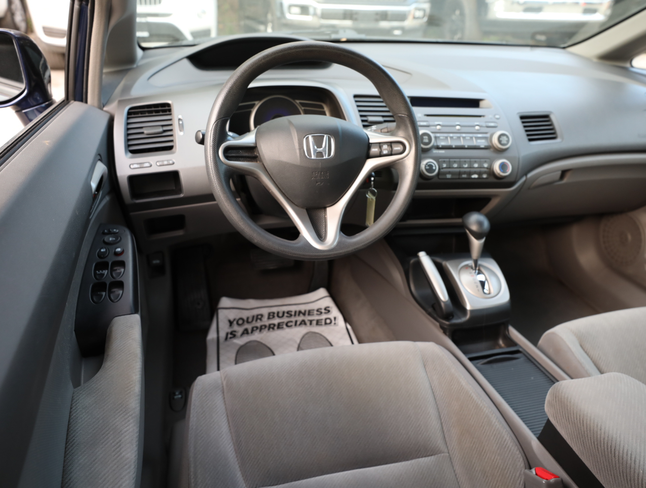 Honda Civic LX Sedan 5-Speed AT 2009