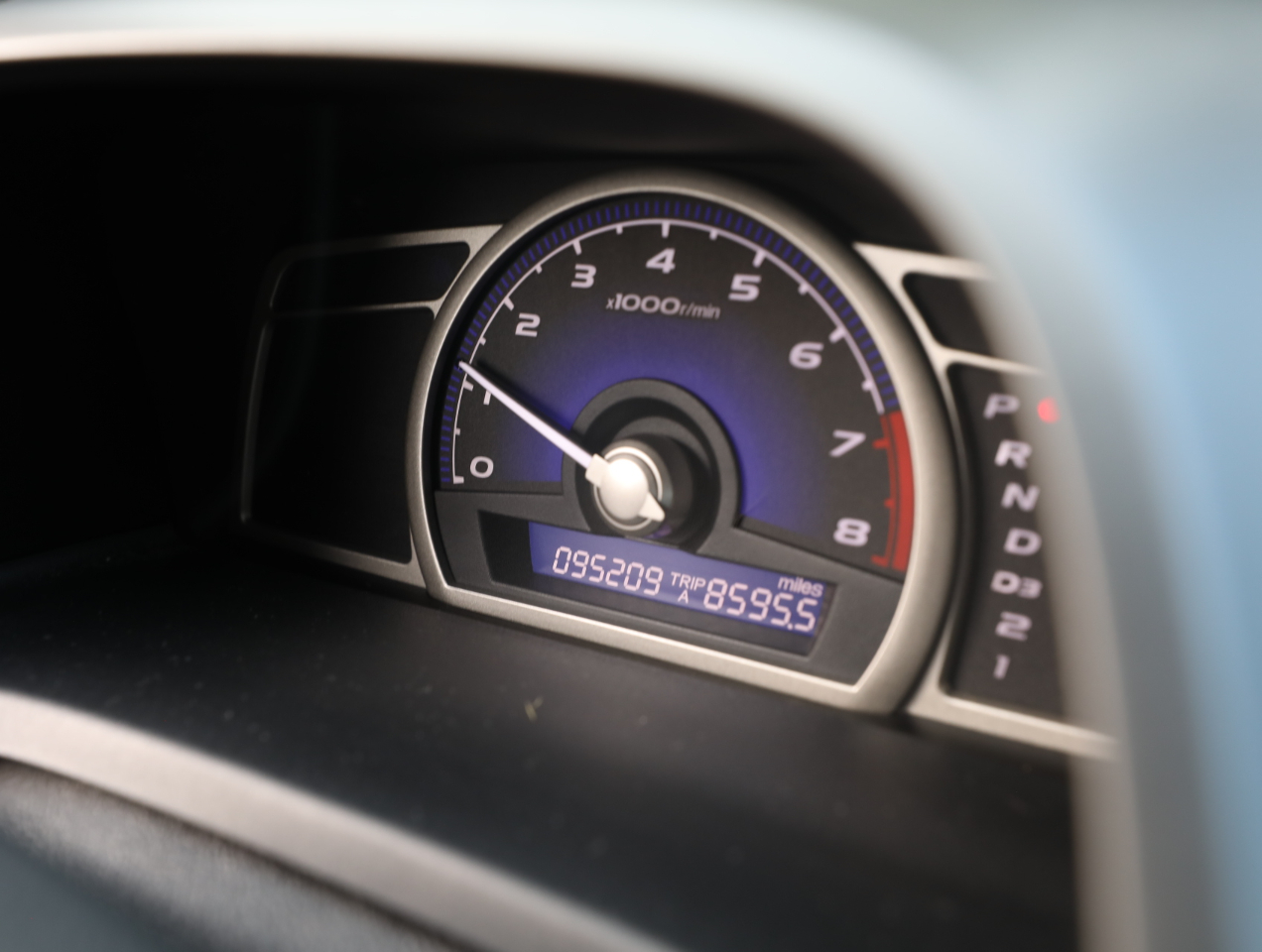 Honda Civic LX Sedan 5-Speed AT 2009