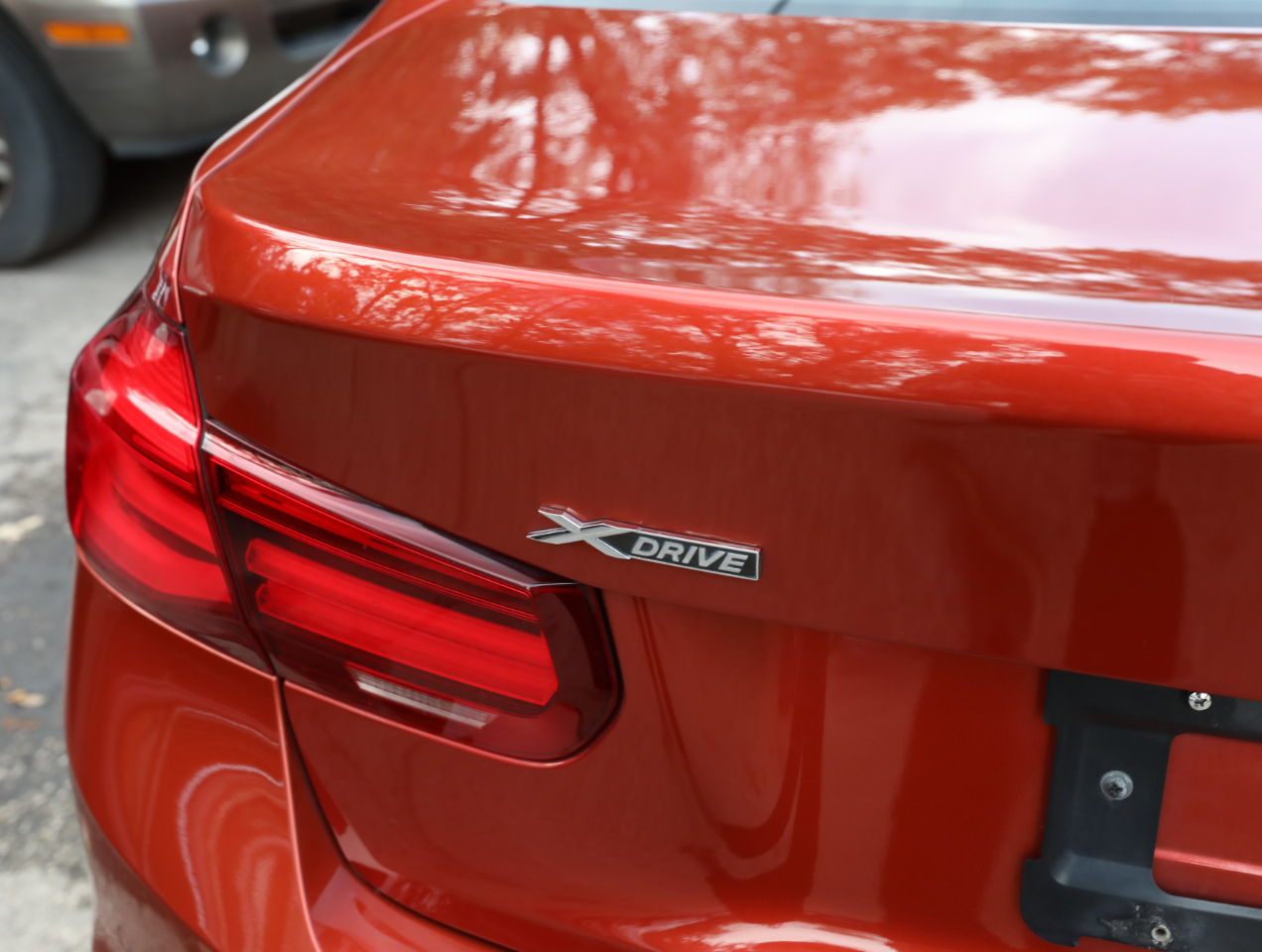 BMW 3-Series 330i xDrive SULEV Sedan 2018