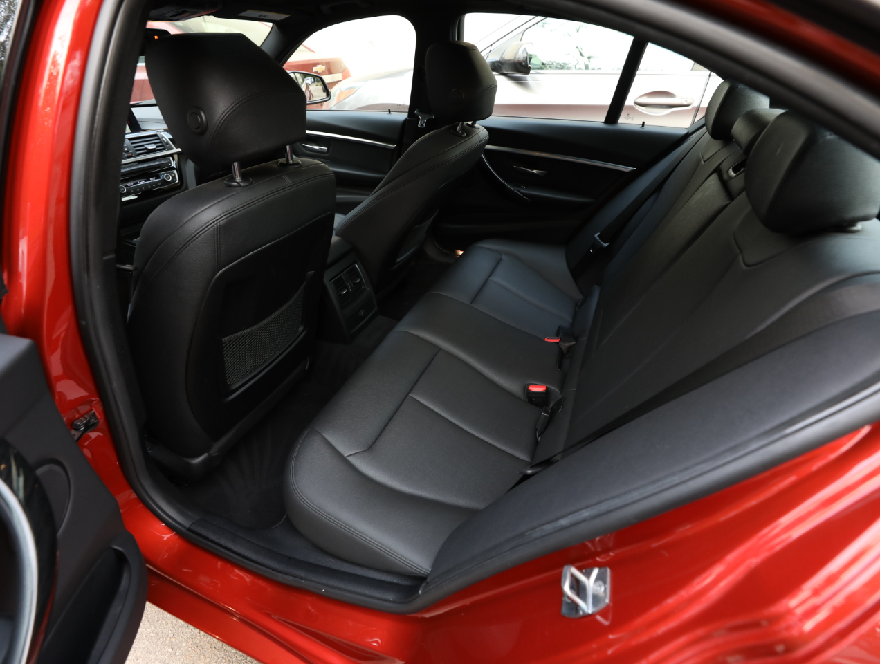 BMW 3-Series 330i xDrive SULEV Sedan 2018