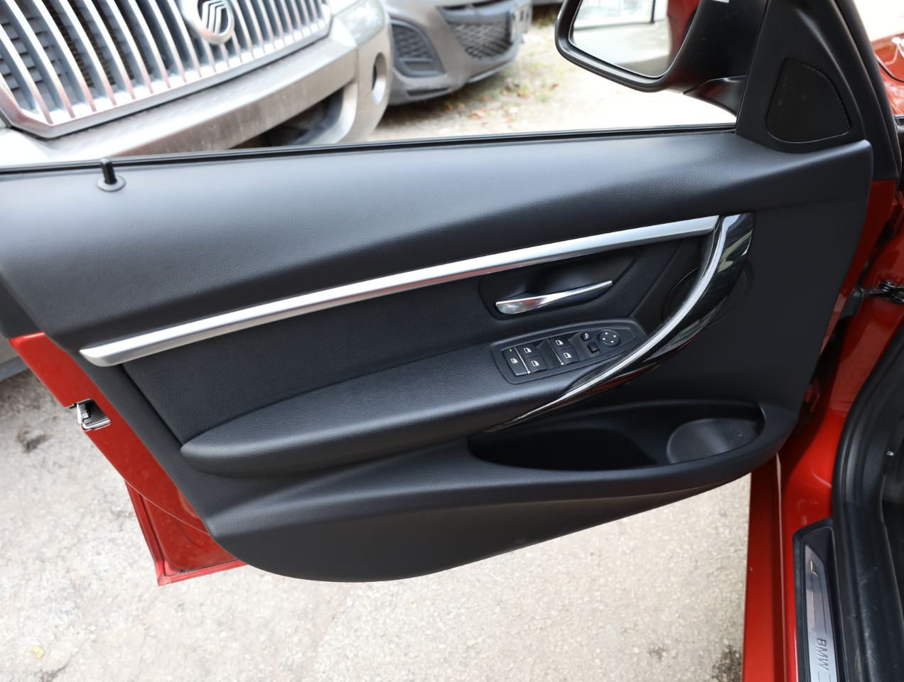 BMW 3-Series 330i xDrive SULEV Sedan 2018