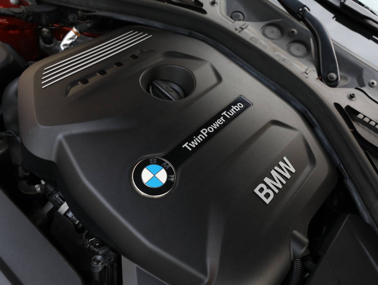 BMW 3-Series 330i xDrive SULEV Sedan 2018