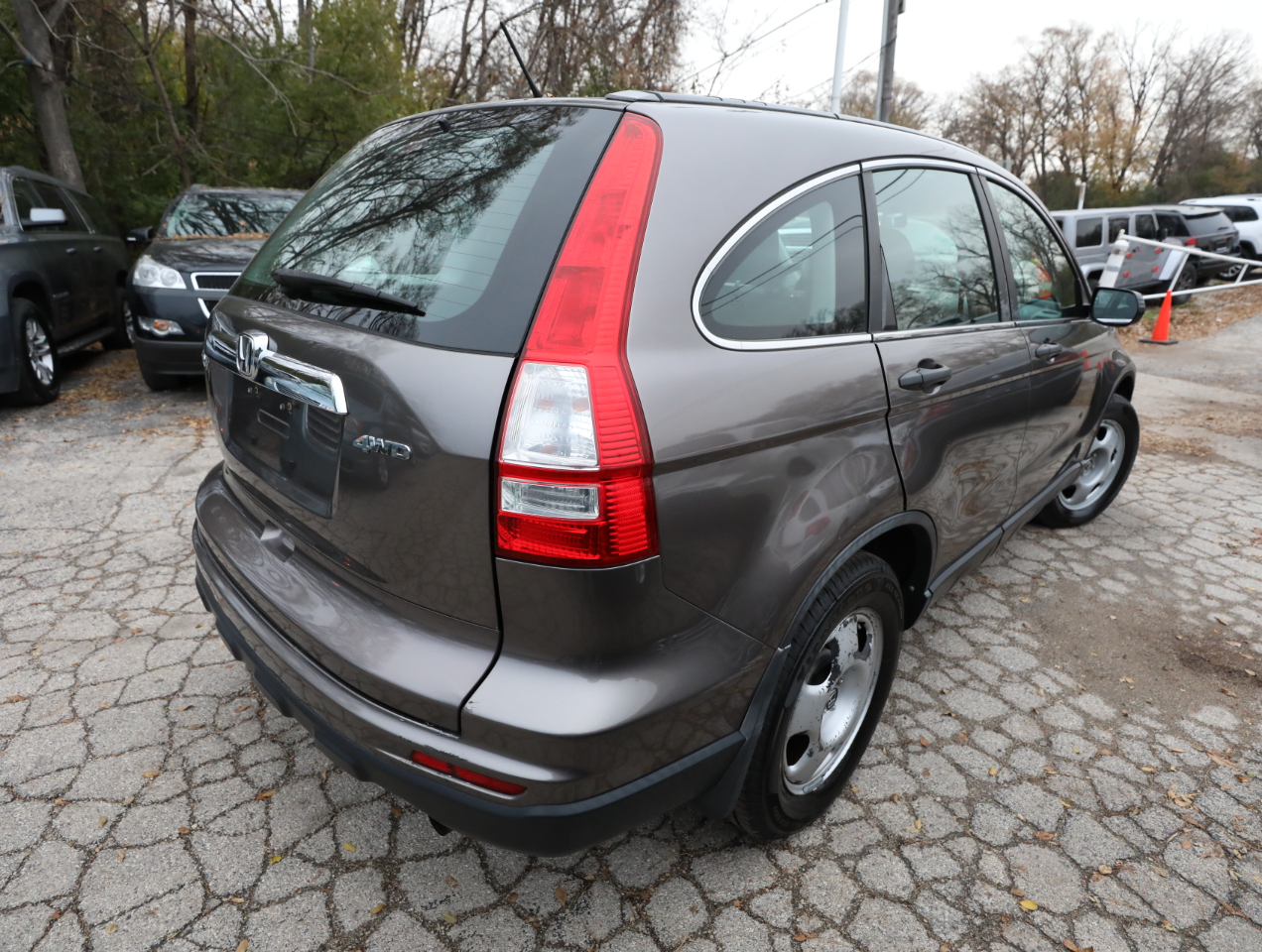 2010 Honda CR-V LX photo 4