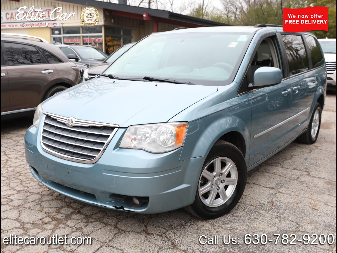 2010 Chrysler Town & Country Touring
