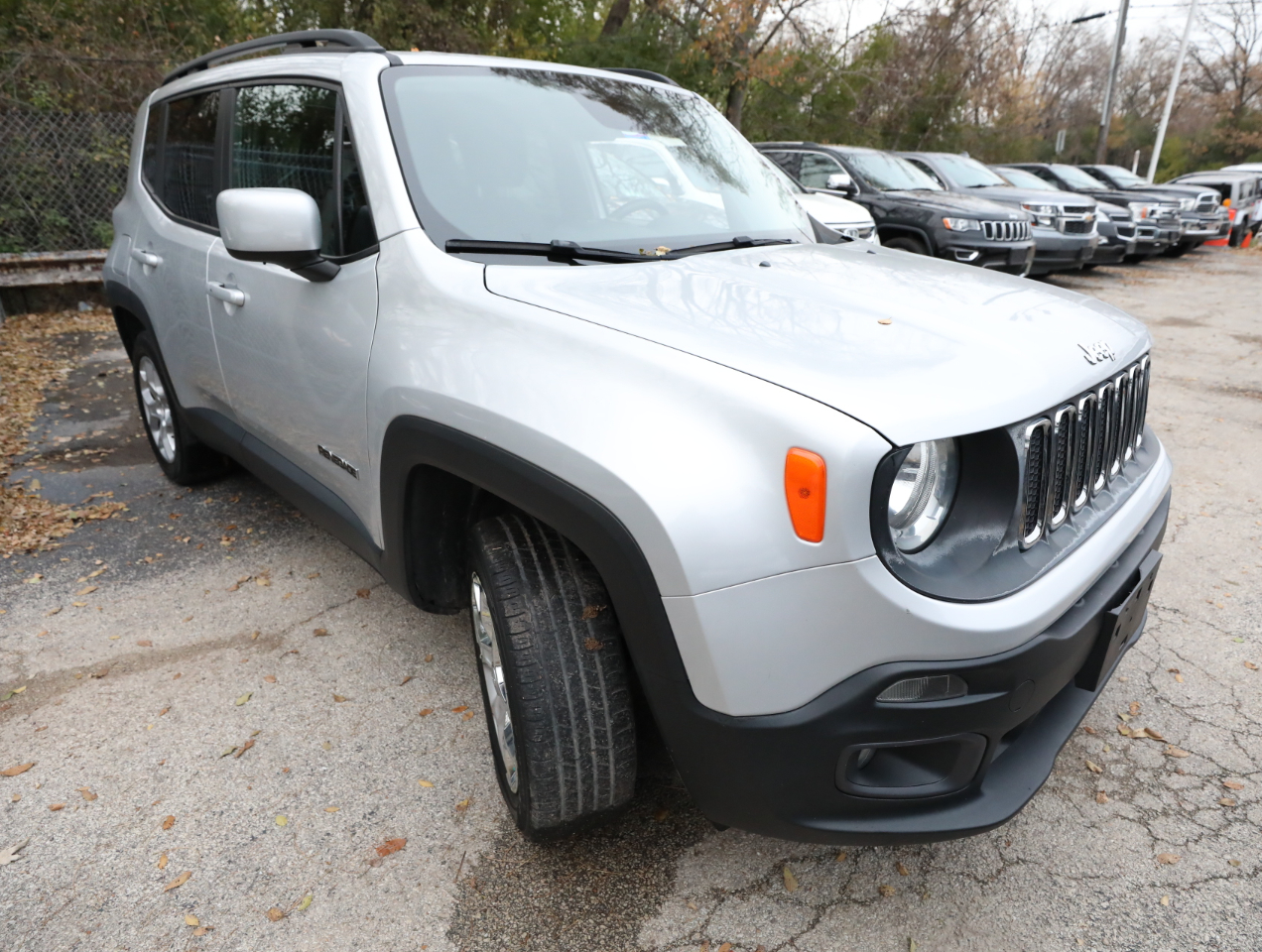2016 Jeep Renegade Latitude North Edition photo 4