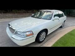 2006 Lincoln Town Car 