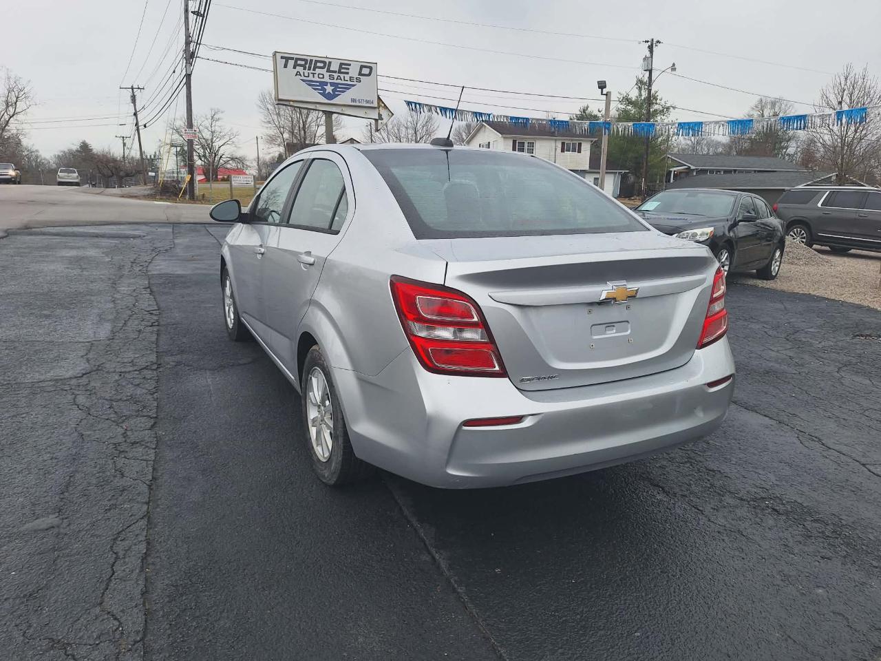 Chevrolet Sonic LS Auto Sedan 2017