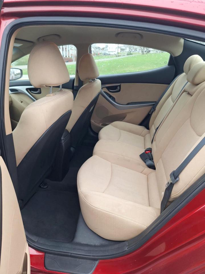 Hyundai Elantra Limited 2013
