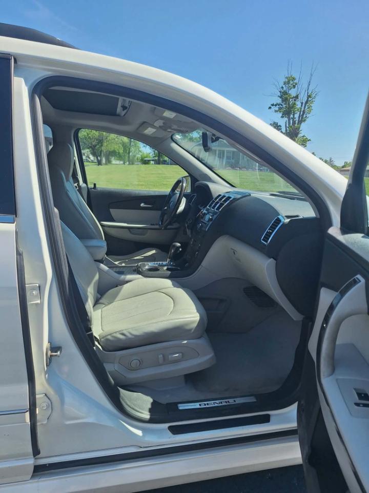 GMC Acadia Denali FWD 2012