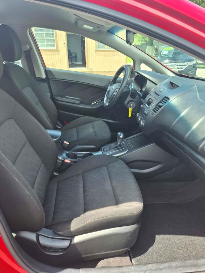 Kia Forte LX w/Popular Package 2016