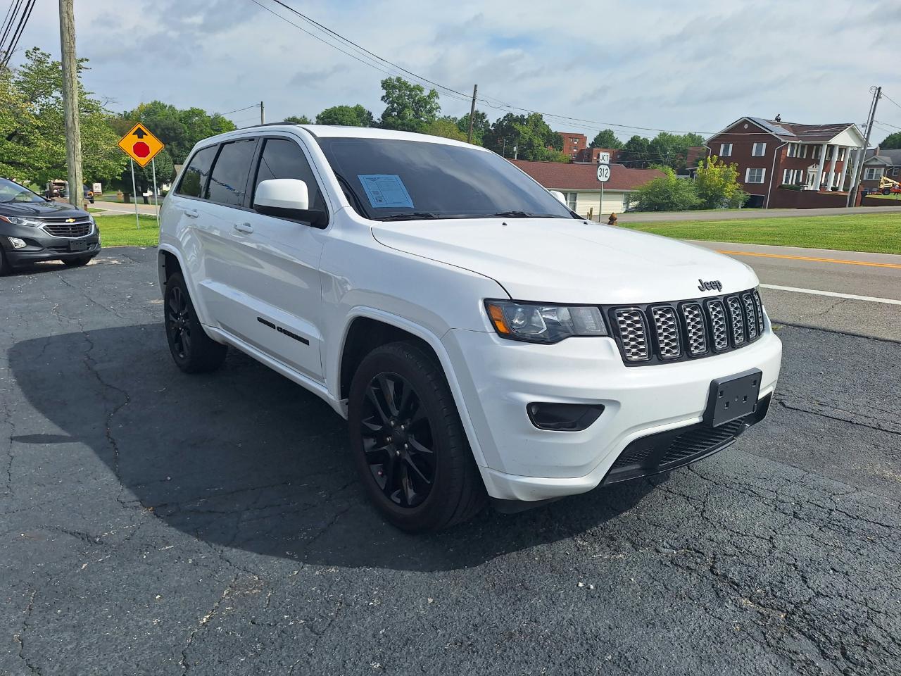 Jeep Grand Cherokee Laredo 4WD 2018