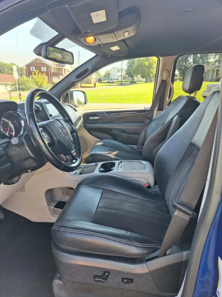 Dodge Grand Caravan SXT 2020