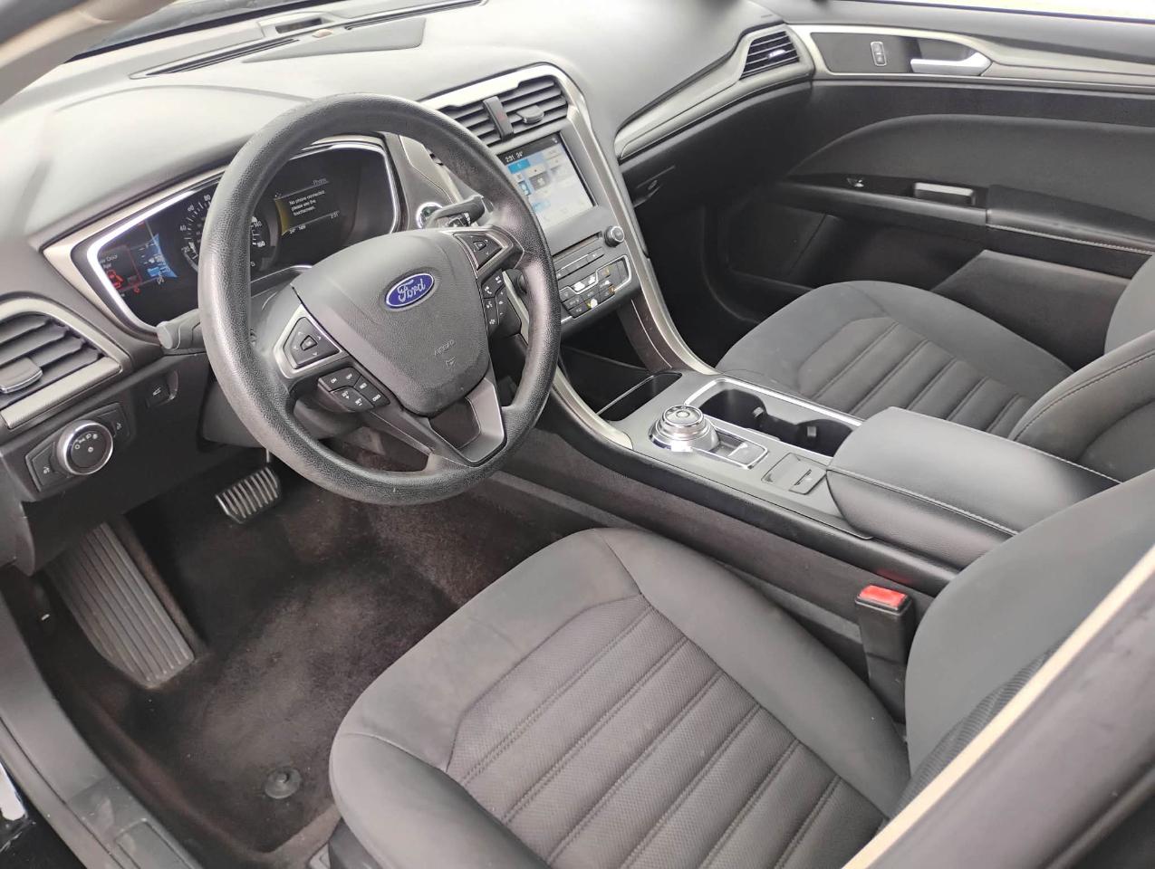 Ford Fusion SE 2017