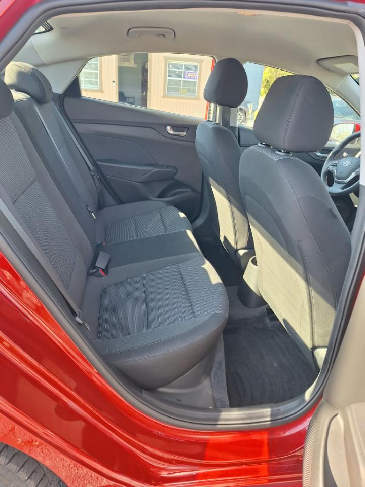 Hyundai Accent SE 2021