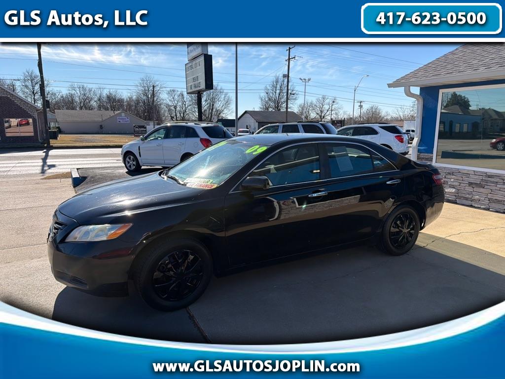 2009 Toyota Camry LE's photo