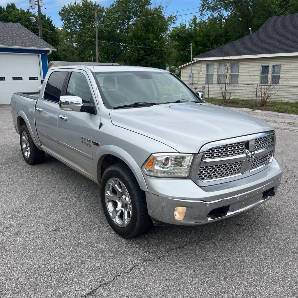 RAM 1500 Laramie 2016