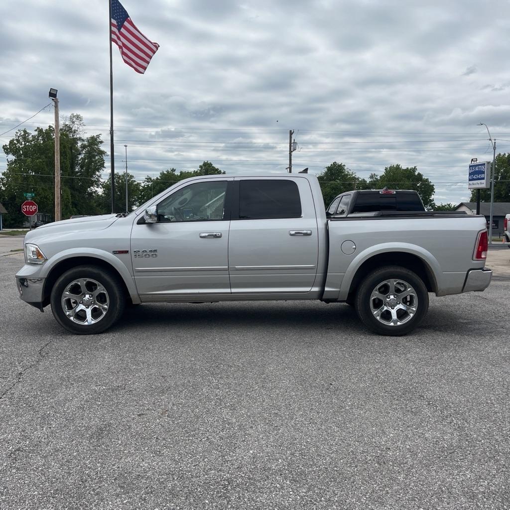 RAM 1500 Laramie 2016