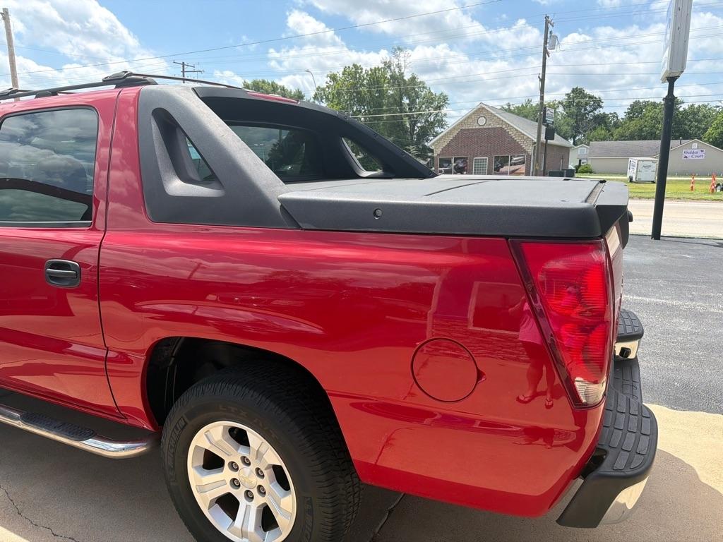 Chevrolet Avalanche  2004