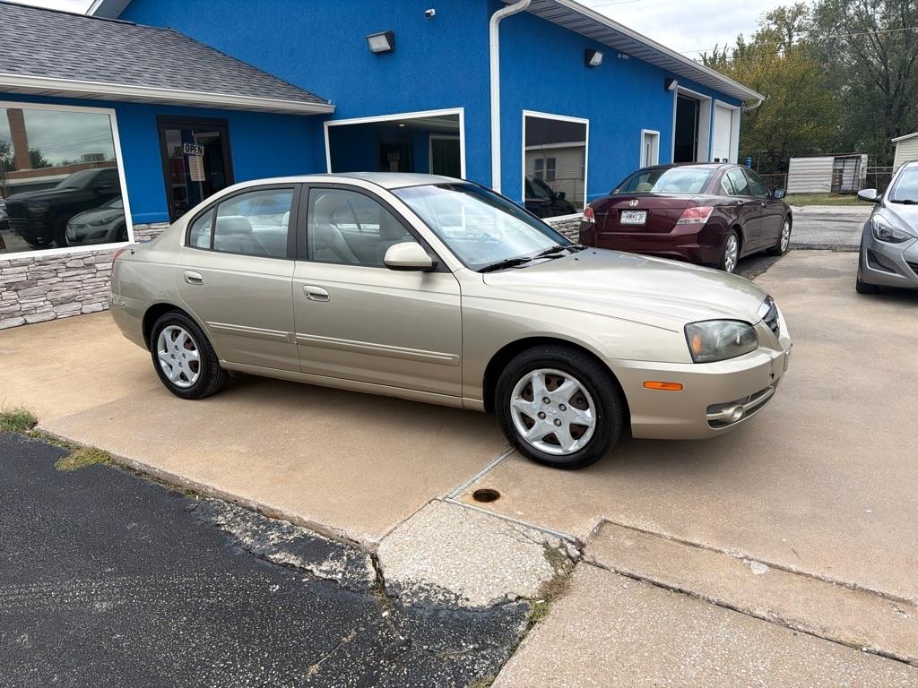 Hyundai Elantra  2005