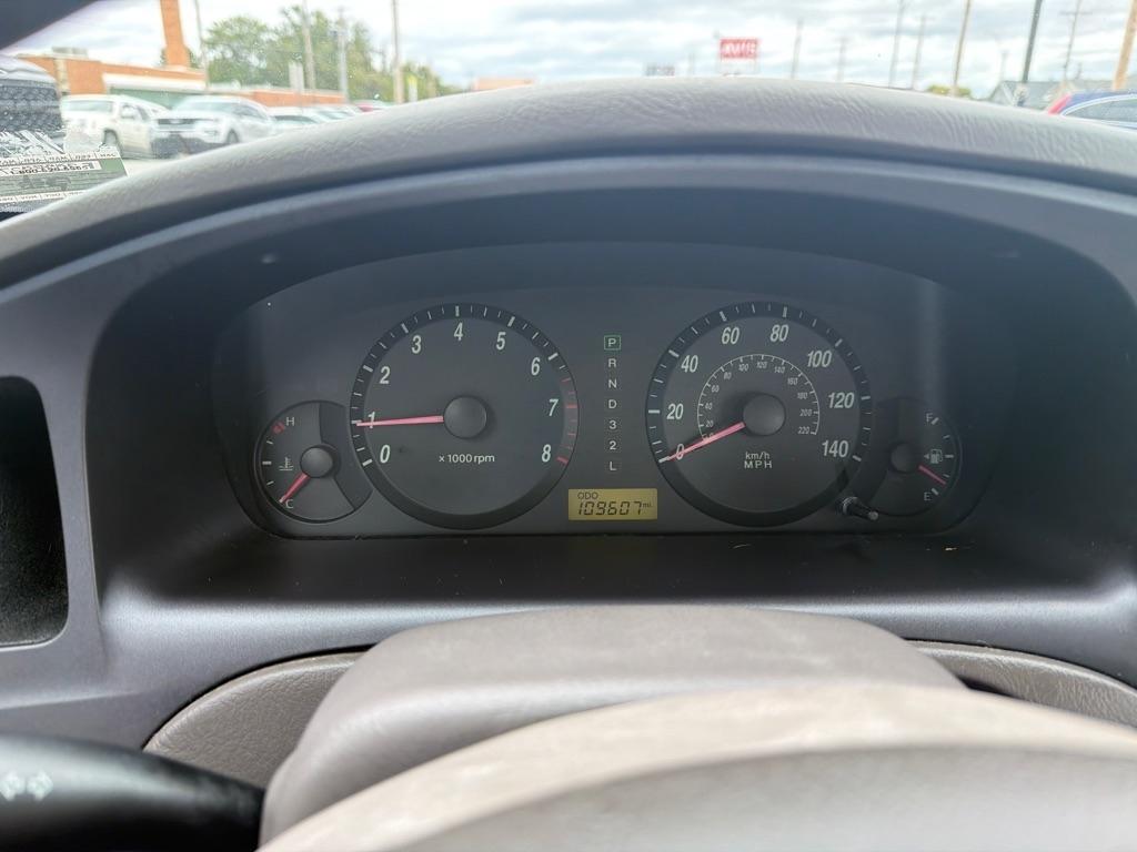 Hyundai Elantra  2005