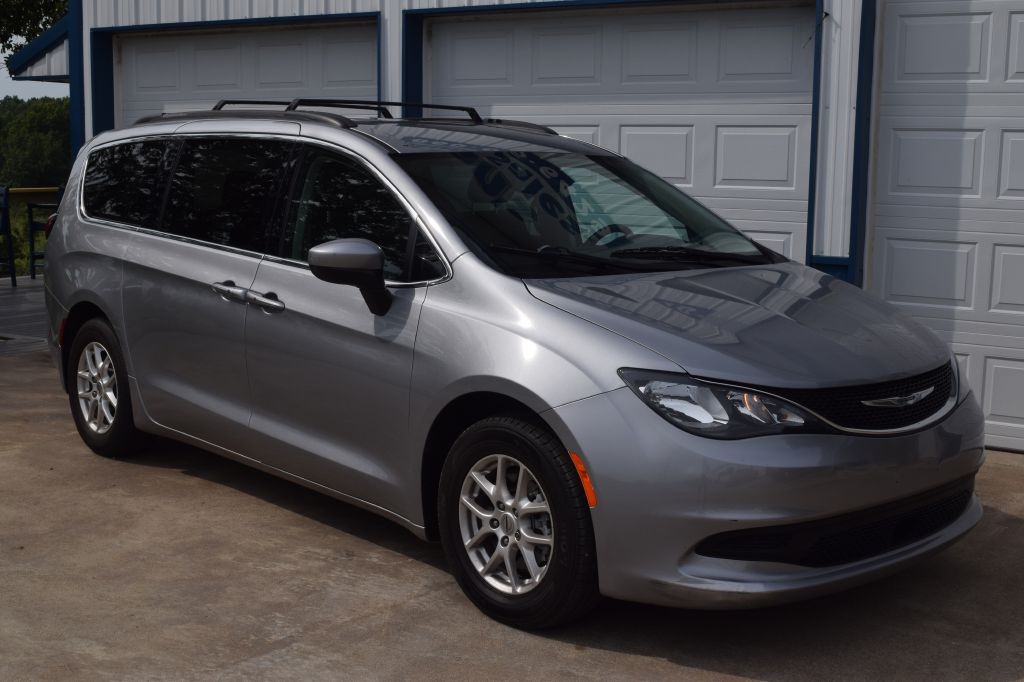 2021 Chrysler Voyager LXI