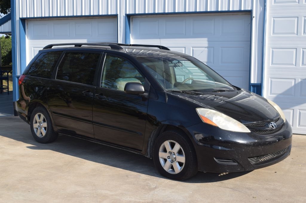 2010 Toyota Sienna CE