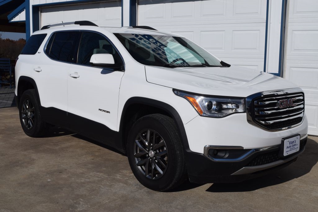 2017 GMC Acadia SLT-1