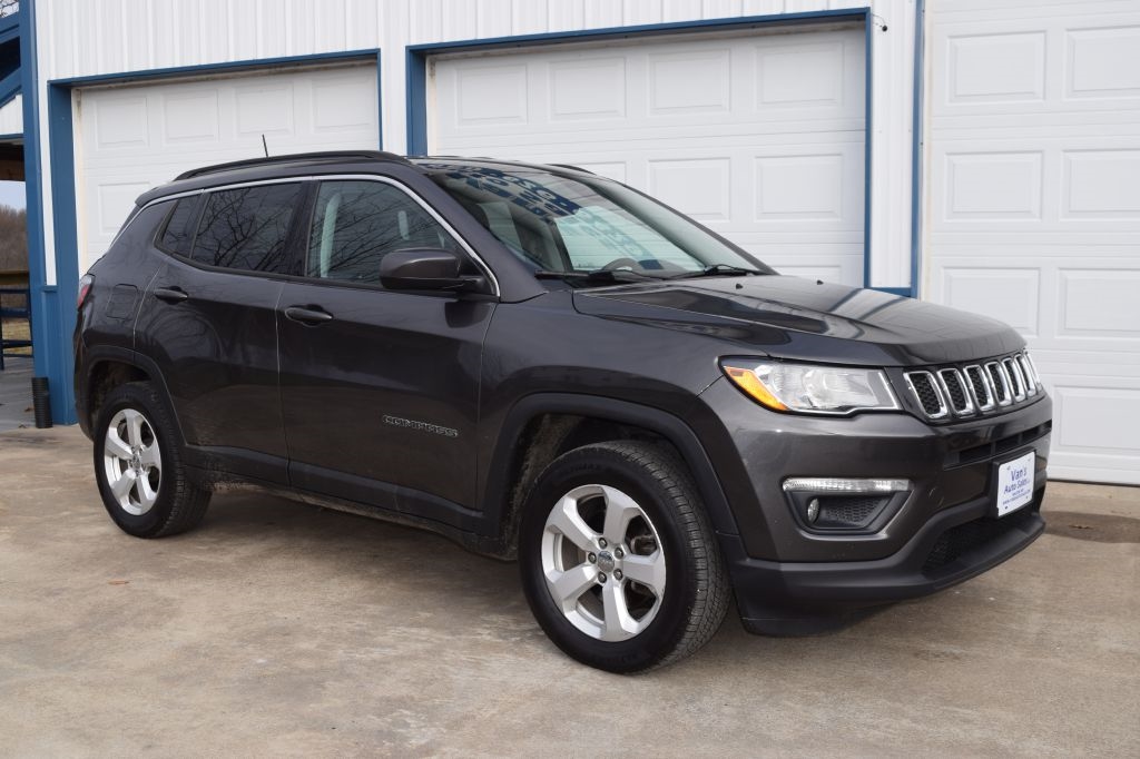 2017 Jeep All-New Compass Latitude's photo