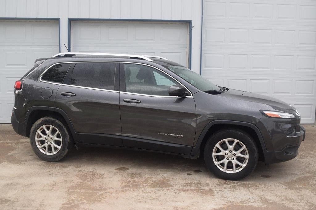2015 Jeep Cherokee 4WD 4dr Latitude