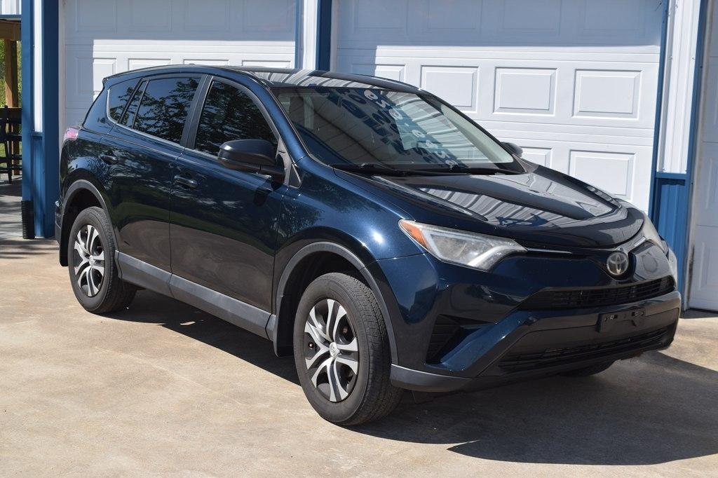 2018 Toyota RAV4 LE AWD (Natl)