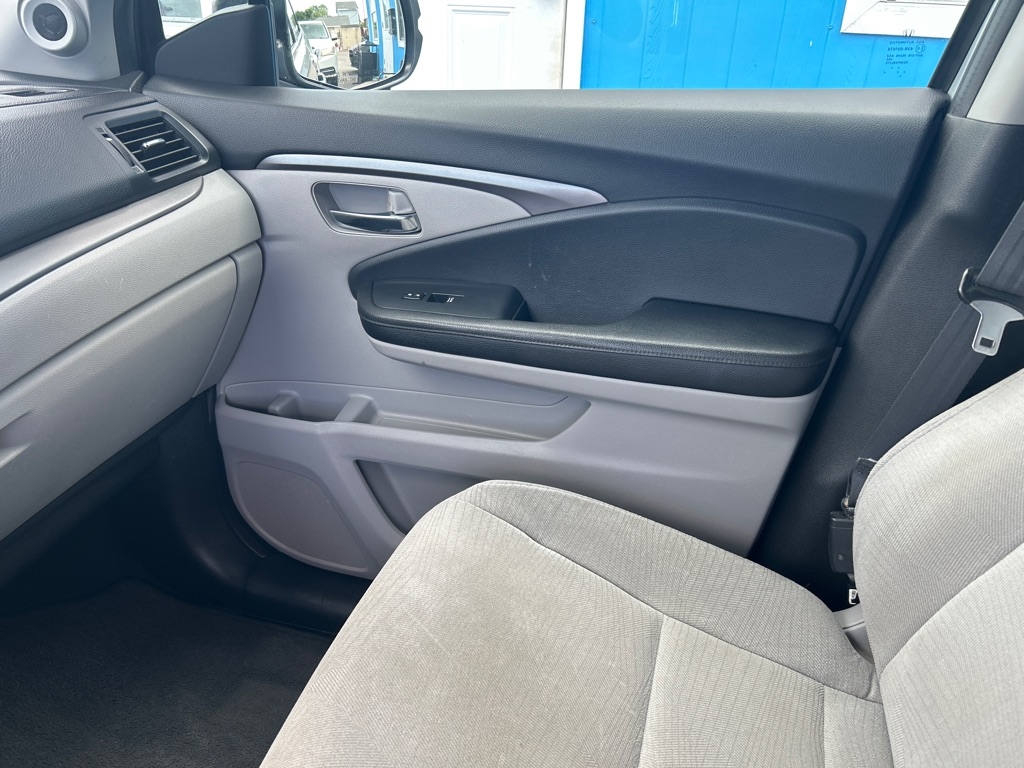 Honda Pilot EX 2WD 2017 Honda Pilot EX 2WD 2017