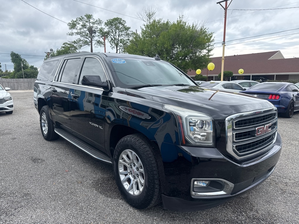 2016 Gmc Yukon XL SLT photo 2