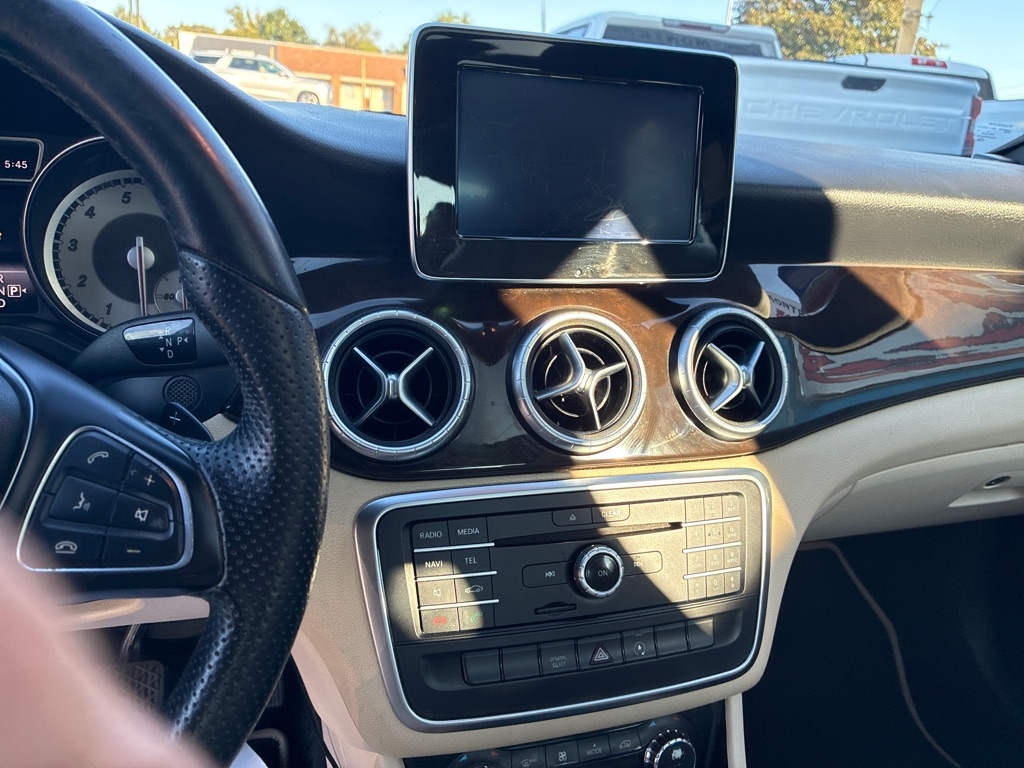 Mercedes-Benz CLA 4dr Sdn CLA 250 FWD 2016 Mercedes-Benz CLA 4dr Sdn CLA 250 FWD 2016