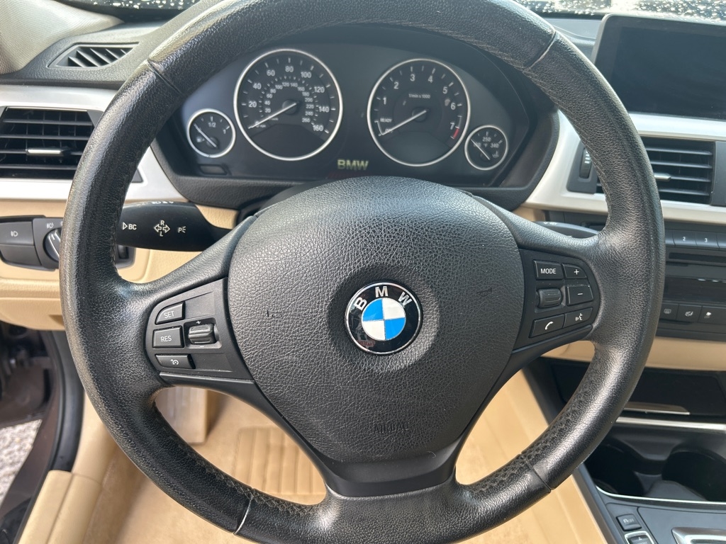 BMW 3 Series 4dr Sdn 320i RWD South Africa 2015