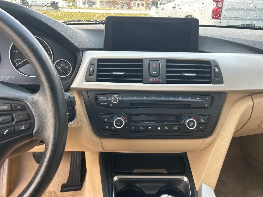 BMW 3 Series 4dr Sdn 320i RWD South Africa 2015