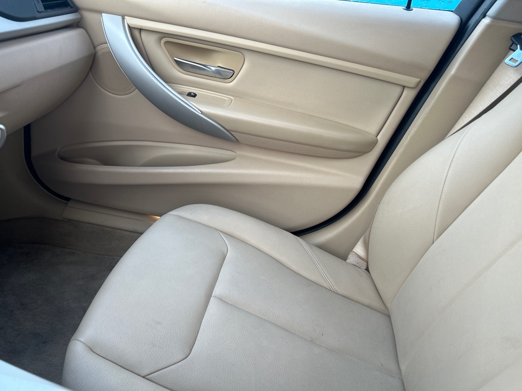 BMW 3 Series 4dr Sdn 320i RWD South Africa 2015