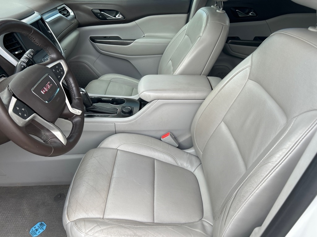 GMC Acadia FWD 4dr SLT w/SLT-1 2017