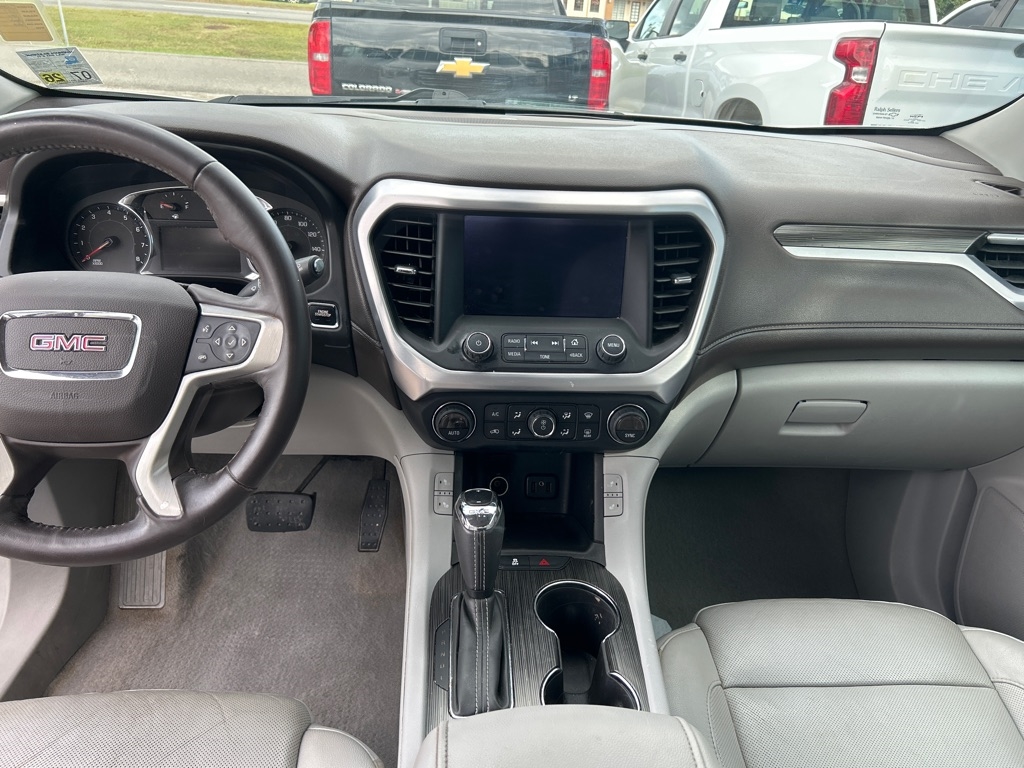 GMC Acadia FWD 4dr SLT w/SLT-1 2017